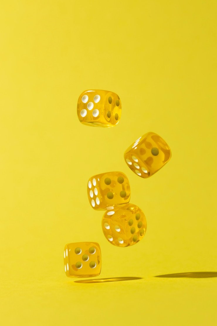 Live Capsa Susun table with dealer and multiple players on babe slot mobile app